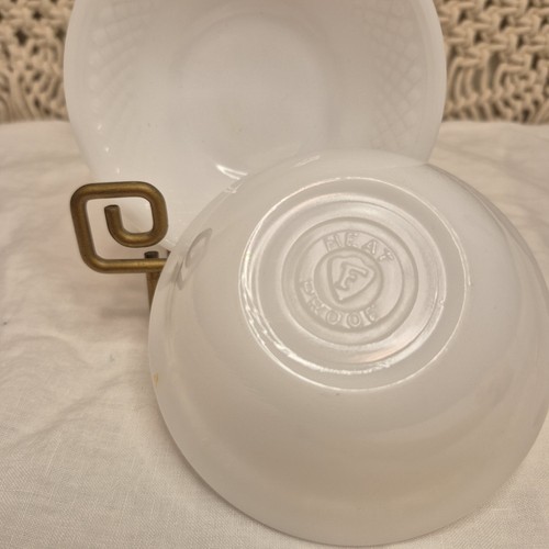 Federal Milk Glass Set of 2 small Side Bowls - Diamond Band Design 4.75" across - Picture 6 of 7
