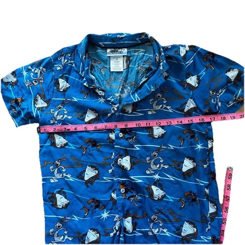 Looney Tunes Uni Printed Short Sleeve Collared Blue Button Up Sz 12 Bugs Bunny - Picture 3 of 6