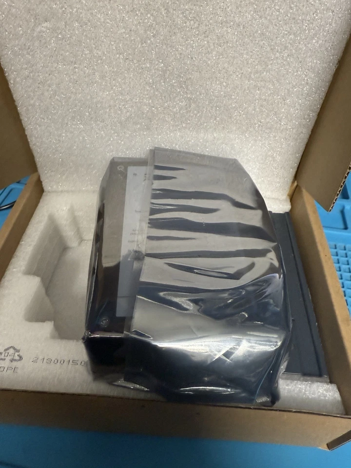 Advantech EKI-7706E-2FI-AE 🌐 Industrial Ethernet Switch 4FE+2SFP NEW - Image 4 of 4