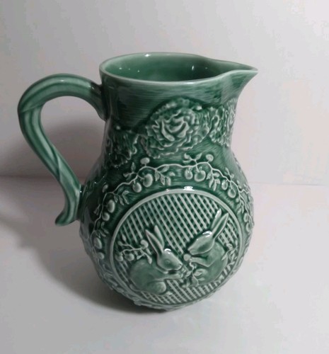 Bordallo Pinheiro Pitcher Rabbit Design Green 7 1/2" Tall 48 oz Vintage EUC - Picture 3 of 9
