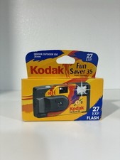 Kodak Fun Saver 35 35mm Single Use Camera Built-In Flash 27 Exp Red Eye