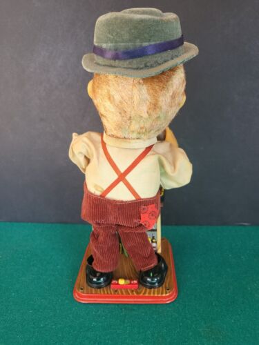 Vintage 1960s Charley Weaver Bartender, Mechanical, Battery Operated, Works Good - Picture 6 of 12