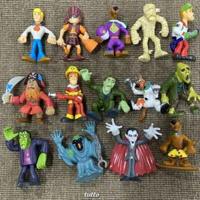 2.5'' Scooby-Doo Wolfman Haunted Dracula Phantom Monsters Figure