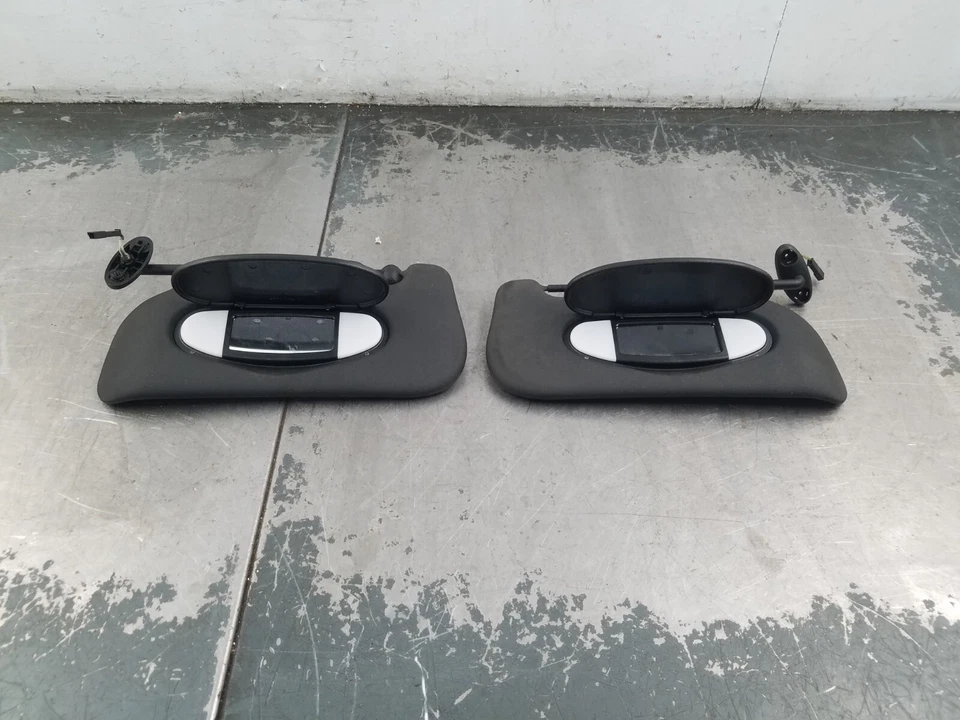 Quebra-sol 2013 Mini John Cooper Works #2071 B9 - Imagem 4 de 4