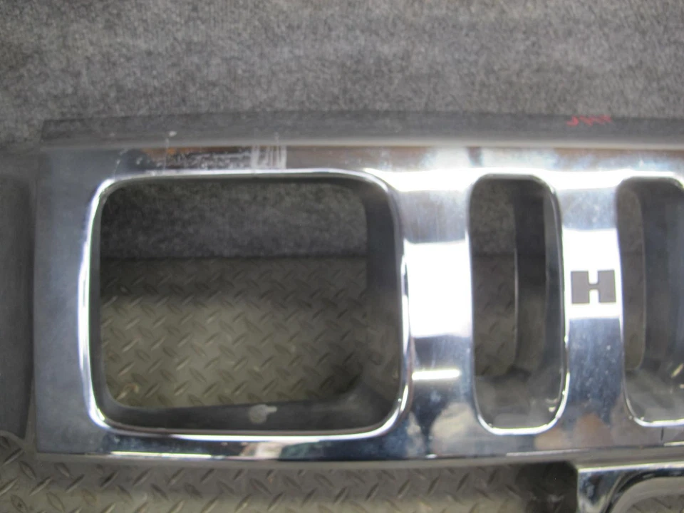 HUMMER H2 2003-2007 PARACHOQUES DELANTERO RADIADOR REJILLA SUPERIOR MOLDURA 15177227 Foto 4 de 4