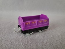 Thomas  Friends Motorized NIA Purple Cargo Car Tender 2017 Gullane Mattel