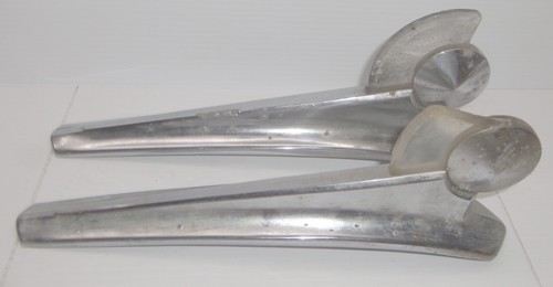 Two Vintage 1949 Hood Ornaments for Ford - Picture 7 of 10