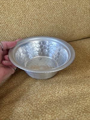 Vintage Everlast Hand Forged Aluminum  Dish Etching #1038