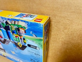 LEGO 31051 CREATOR Lighthouse Point w/ Light Brick & Orca 3 in 1 NEW SEALED