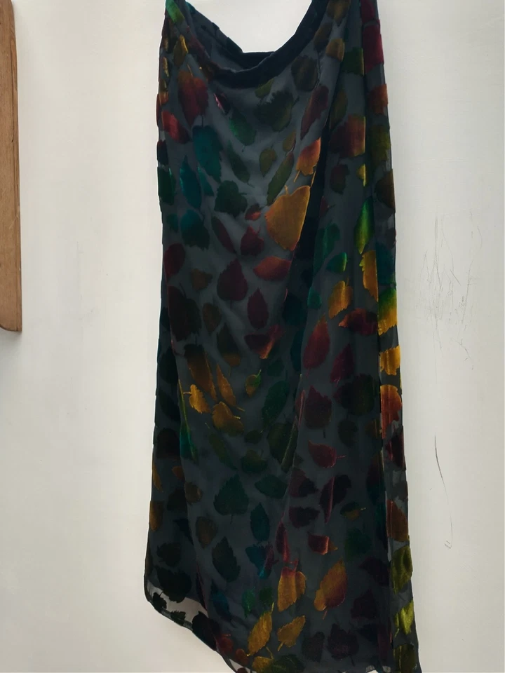 Windsmoor Stunning Velvet And Silk Chiffon Maxi Skirt 16/18 Iridescent Leaves. - Image 3 of 4