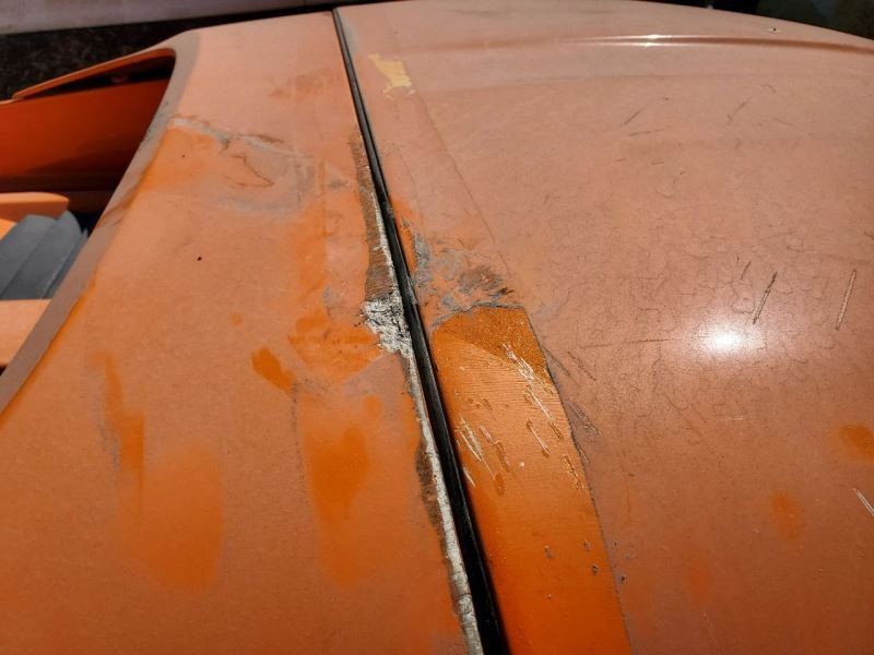 2005 Lotus Elise OEM Left Quarter Vent Small Small Crack 