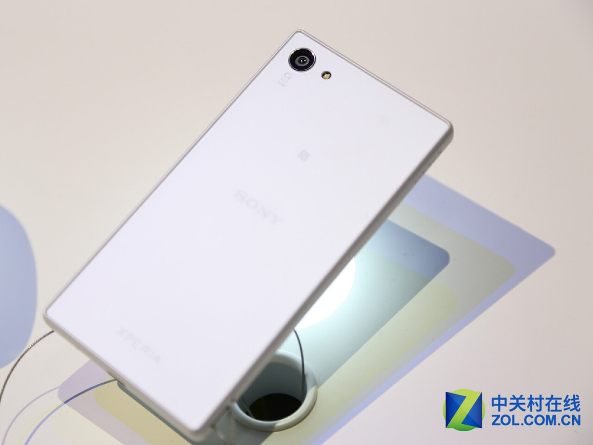 Sony Xperia Z5 Compact 32 GB Z5C E5823 Golbal Version white