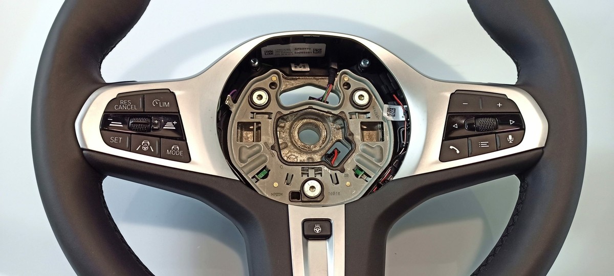 BMW OEM M Sports Steering wheel 8746689 53KM 3