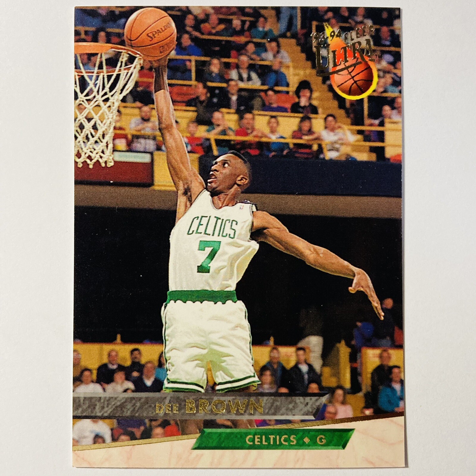 1993 Ultra Dee Brown #10 Boston Celtics Basketball Card Tc2