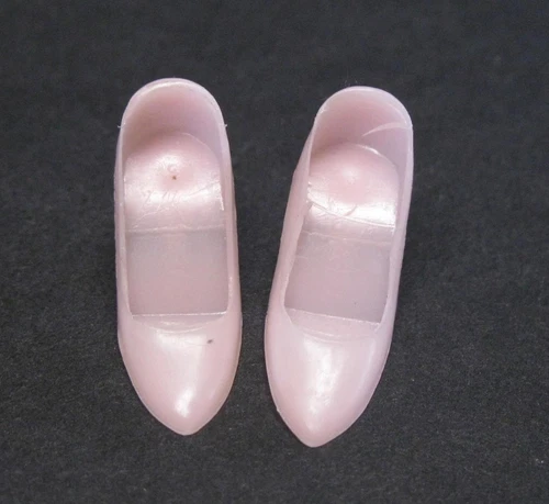 VTG 1960s Barbie Francie Doll~Japan Closed Toe Pump Shoe PALE PINK flats n heels