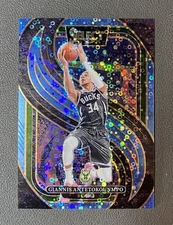 GIANNIS ANTETOKOUNMPO 2024 Select #137 Bucks Light Blue Disco Prizm /99