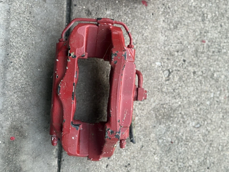 Pinzas de freno traseras Brembo 15-23 de 4 pistones para cargador SRT/Scatpack Foto 4 de 4