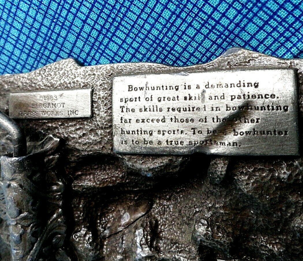 Bowhunting Belt Buckle Deer Hunter Nature Mountains Vtg 1983 Bergamot .DBD347