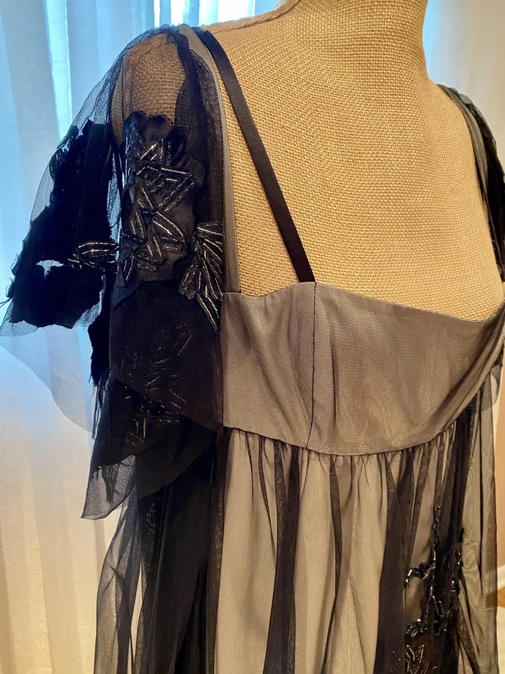 Gorgeous KENZO Black Long Net Dress. Attached wide net belt allow you to style — 第 4/4 张图片