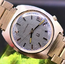 Vintage ACCUTRON "Mad Men" 1960's Tunning-Fork Date Men's Watch W/ Superb Dial !