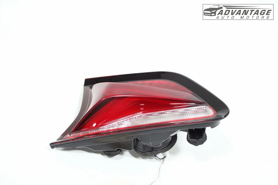 2019-2022 CHEVROLET BLAZER REAR RIGHT SIDE INNER TAIL LIGHT LAMP LED OEM - Image 2 of 4