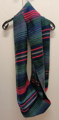    DIVIDED  Damen-RUNDSCHAL  / Loop-Feinstrick-Schal  gestreift, ca. 180x45 cm