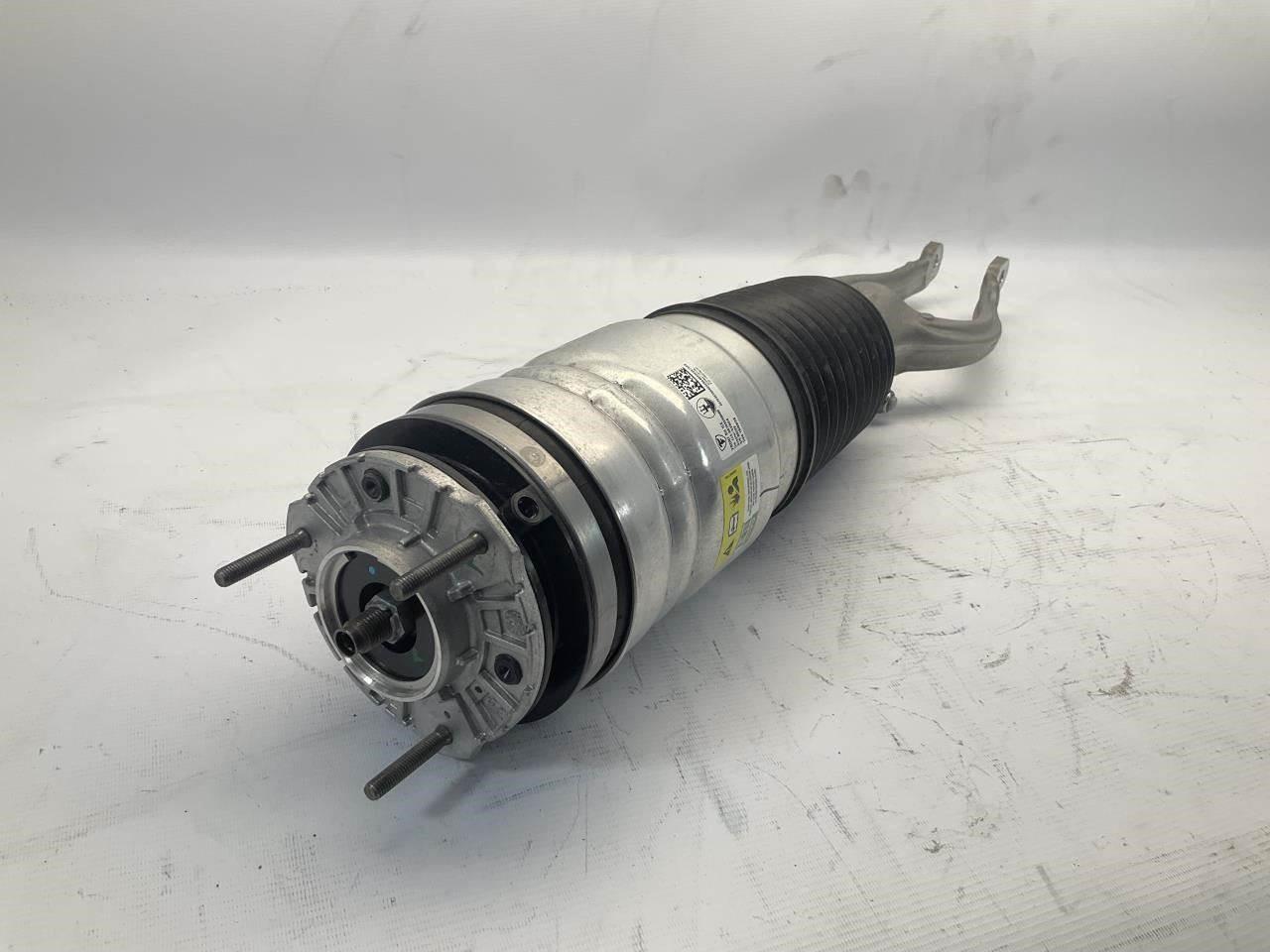23-25 Maserati GranTurismo M189 Front Right Passenger Strut Shock Absorber Q