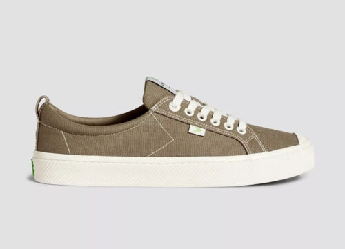CARIUMA OCA Low Sneakers W 12.5/Men 11 Burnt Sand Canvas Contrast Thread Skate