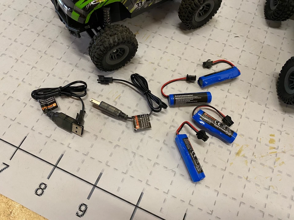 Mountain Race Champion Truck #3131 DF Models 1:18 RTR 6 Stück für Bastler - Bild 2 von 4