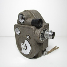 Vintage Revere Eight Model 88 Winding Movie Camera 8mm Film Untested