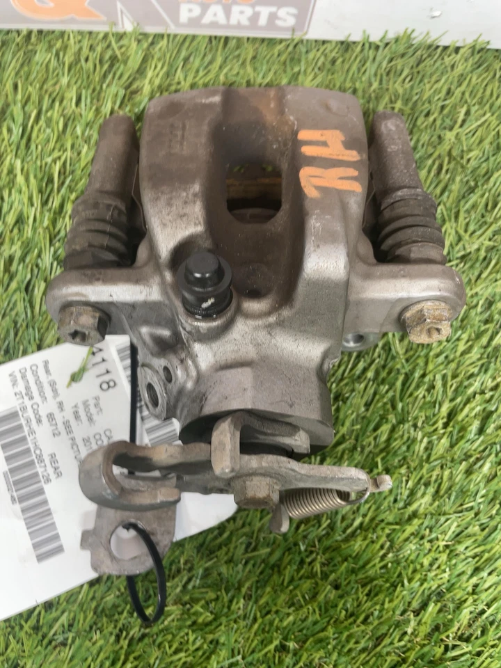 ✅ Toyota Corolla 2019 pinza trasera derecha OEM Foto 3 de 4