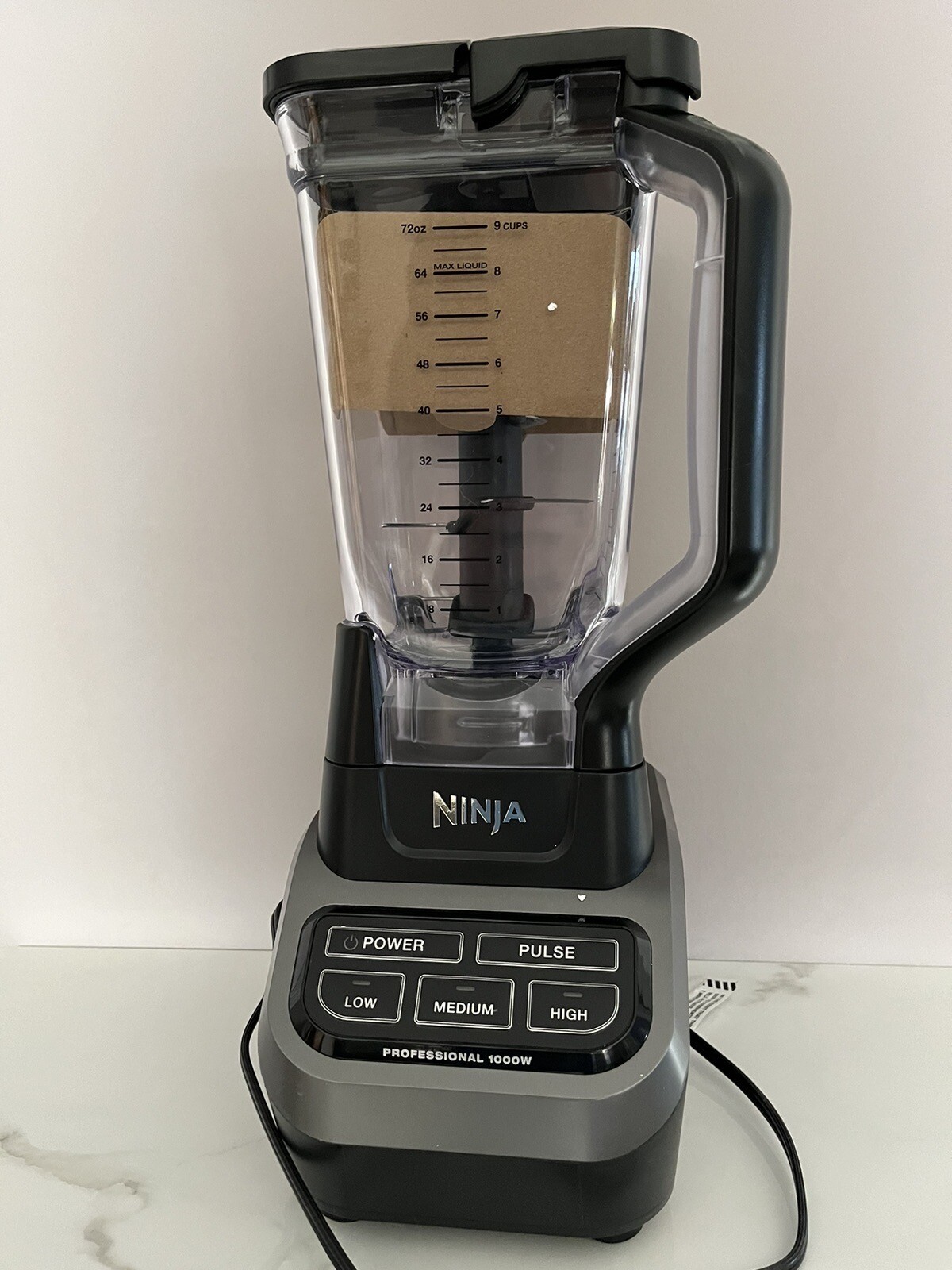 Ninja BL610 Professional Countertop Blender 1000W 72oz Pitcher w/pour