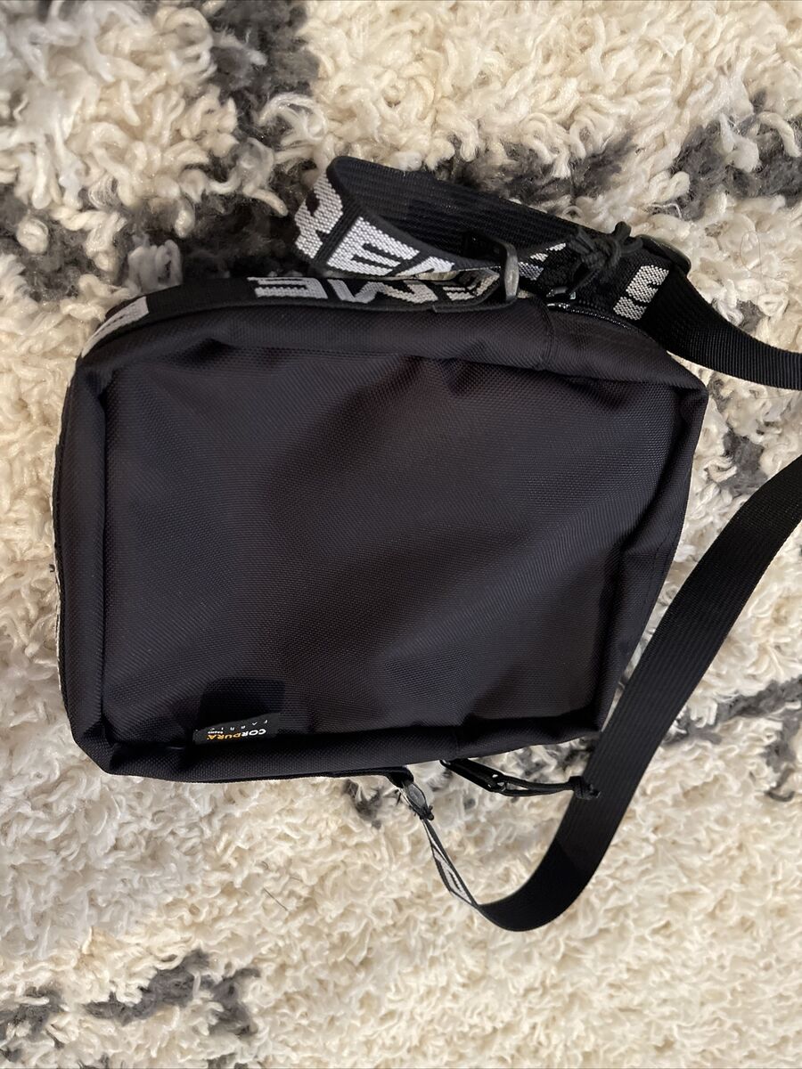 Supreme - SS18 Shoulder Bag - Black - Mint Condition | eBay Supreme - SS18 Shoulder Bag - Black - Mint Condition | eBay