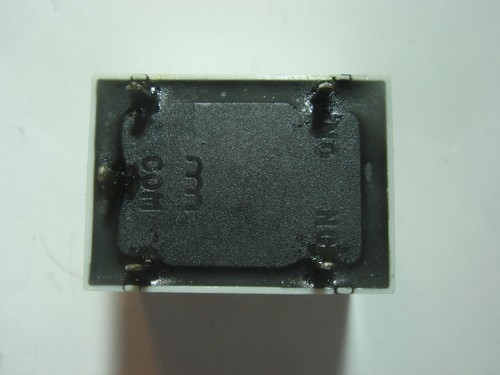 1x Relay 9V 1xUM 250V 10A Finder F36.11.9.009-4000 #11-104 - Picture 3 of 7
