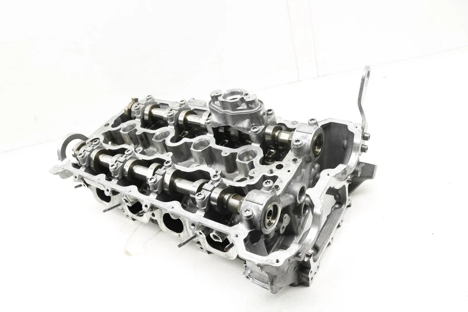 2011-2013 宝马 X5 - 右发动机气缸盖 7573933 — 第 2/4 张图片