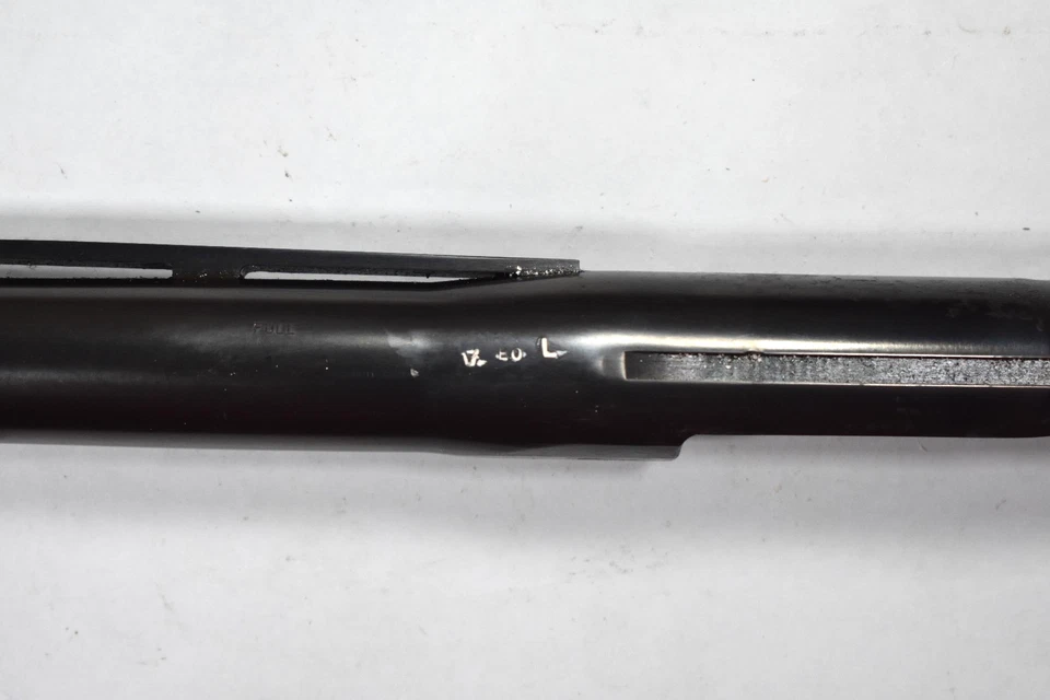 Remington 1100 12 Gauge 3" Magnum Barrel 30" FULL Choke Vent Rib Barrel Blue - Image 2 of 4