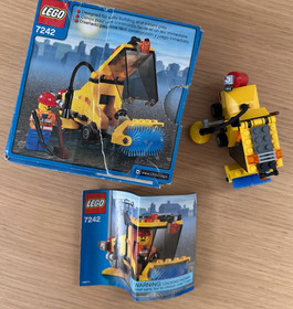 LEGO CITY: Street Sweeper (7242) pre-owned and assembled