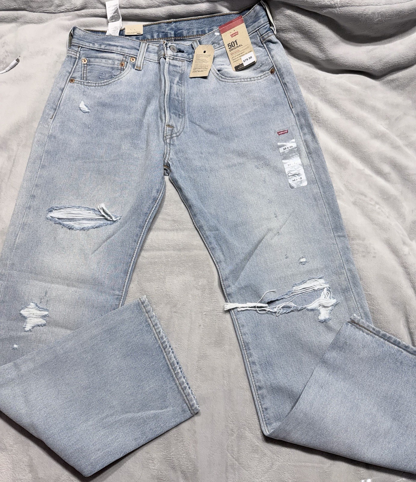 LEVIS 501 Distressed  Extended Patch ,faded Men&rsquo;s Size 33x32 Stylist
