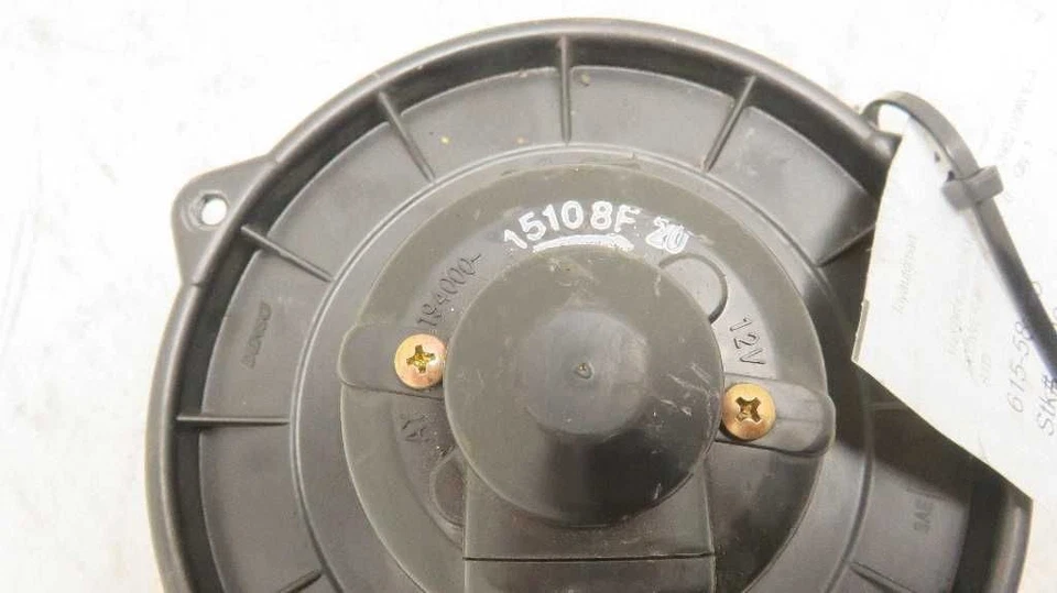 98-02 TOYOTA COROLLA 1.8L AC BLOWER MOTOR  - Image 3 of 4