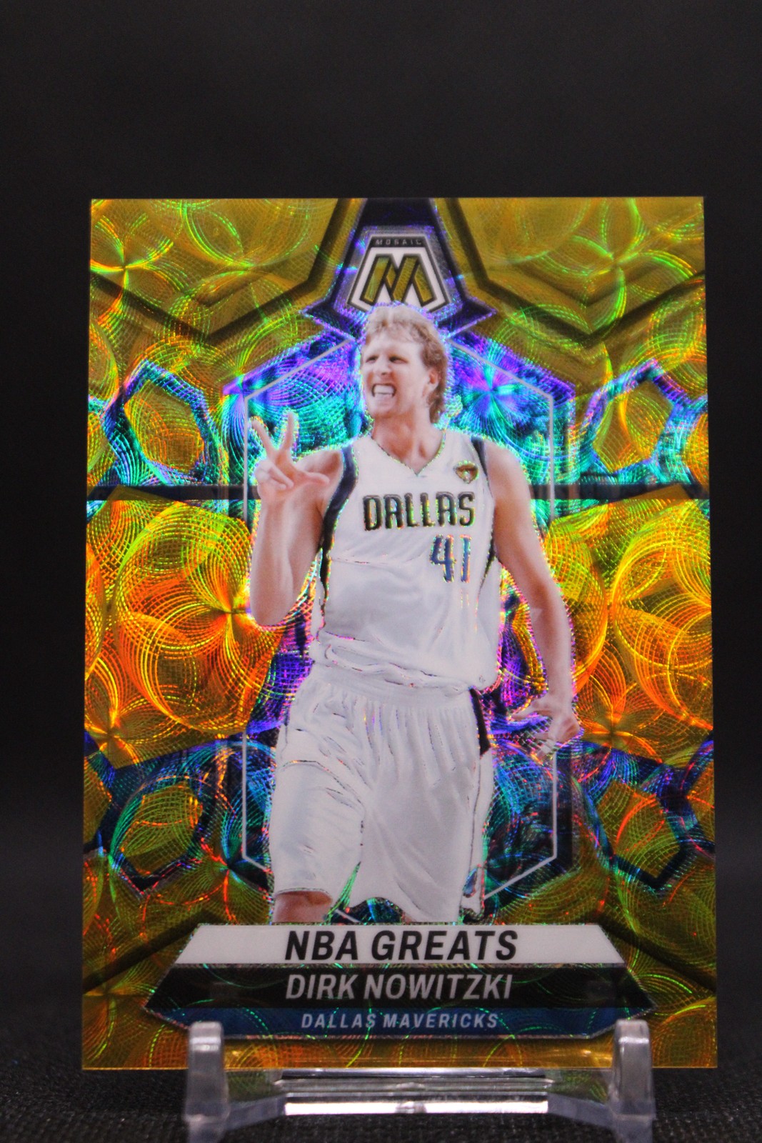 Dirk Nowitzki #298 2023-24 Panini Mosaic Gold International Mavericks SN 10/10