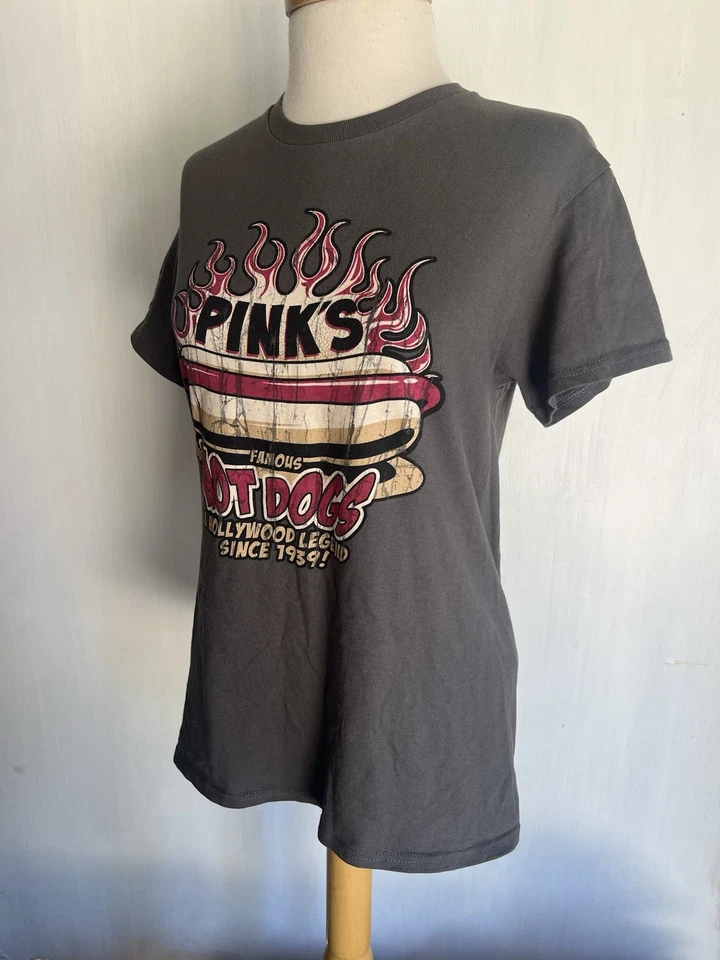 Camiseta Pink's Famous Hot Dogs La Hollywood California Desde 1939 Talla Pequeña Foto 3 de 4