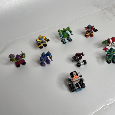 Galoob Z-Bots 1990s  Micro Machines Vintage Robots Lot of 9