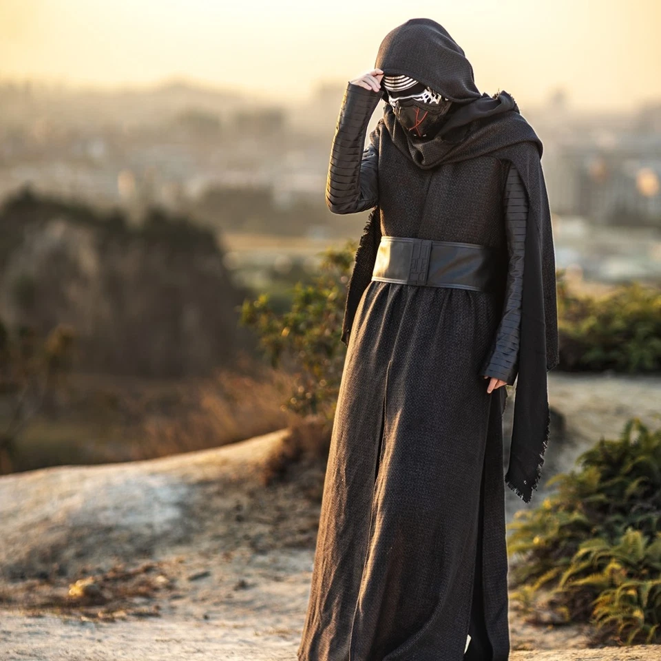 Xcoser Star Wars: El Despertar de la Fuerza Kylo Ren Disfraz de Cosplay Conjunto Personalizado Foto 2 de 4