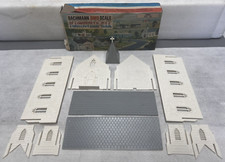 BACHMANN 0/S SCALE 1818:150 PLASTICVILLE CHURCH IN OB