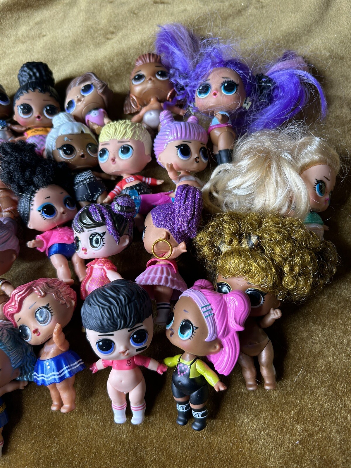 LOL Surprise  dolls. Lot Of 50 + little sisters, Accessories, Some Heads, Pets