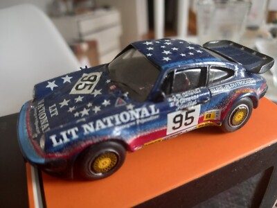 1:43 PORSCHE 93O GR B-  TRON KIT