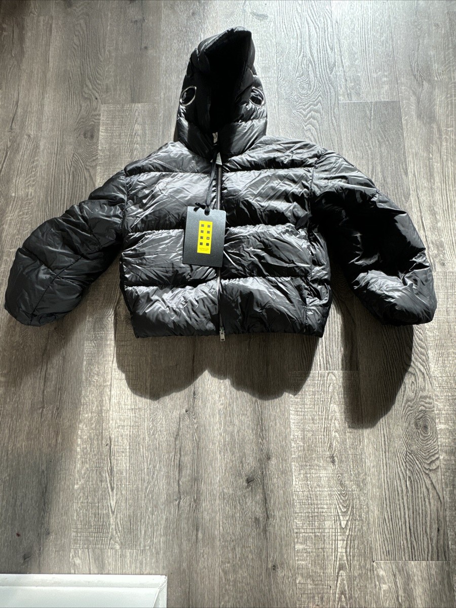 ☆関税込☆【MONCLER】Moncler x Willow Smith Skaara ダウン s-l1200.jpg