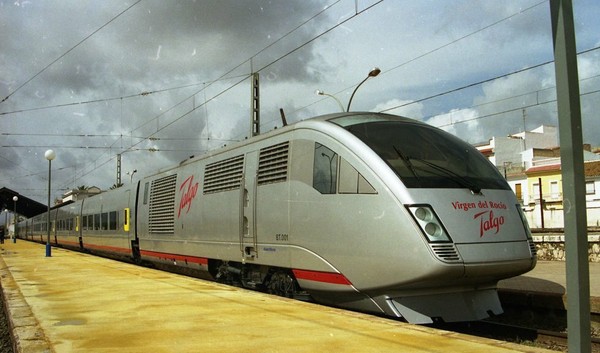 Locomotora BT 355 para Talgo XXI Escala H0