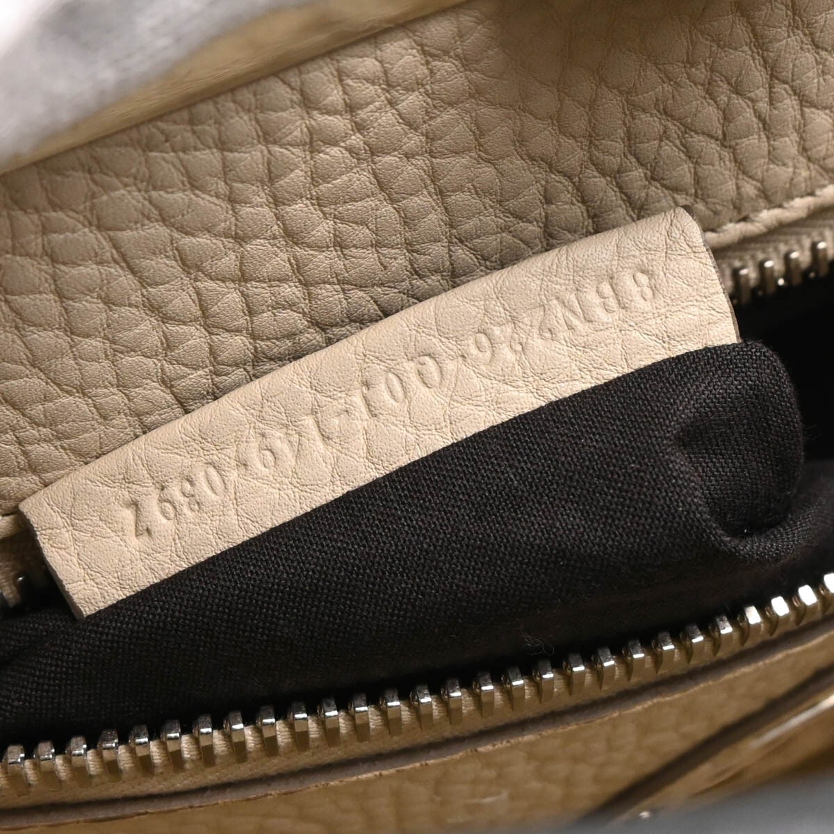 FENDI ハケット チェン クロスホティ ハック 8BR795AH9C F1K37 20SS 日本未入荷【FENDI】カーフレザー フラット バゲット 4色