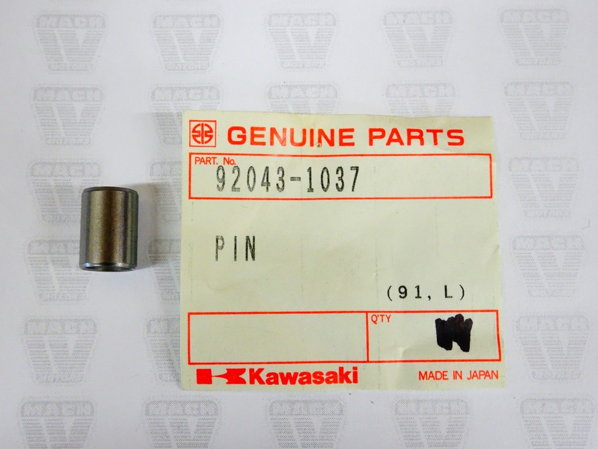 Kawasaki NOS NEW 92043-1037 Dowel Pin 10x8.2x14 Z1 H1 H2 S1 S2 S3